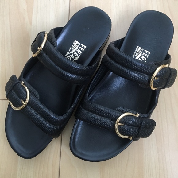 Ferragamo ‘Moro’ Lizard Embossed Leather Sandal. Size 8 - Picture 6 of 12